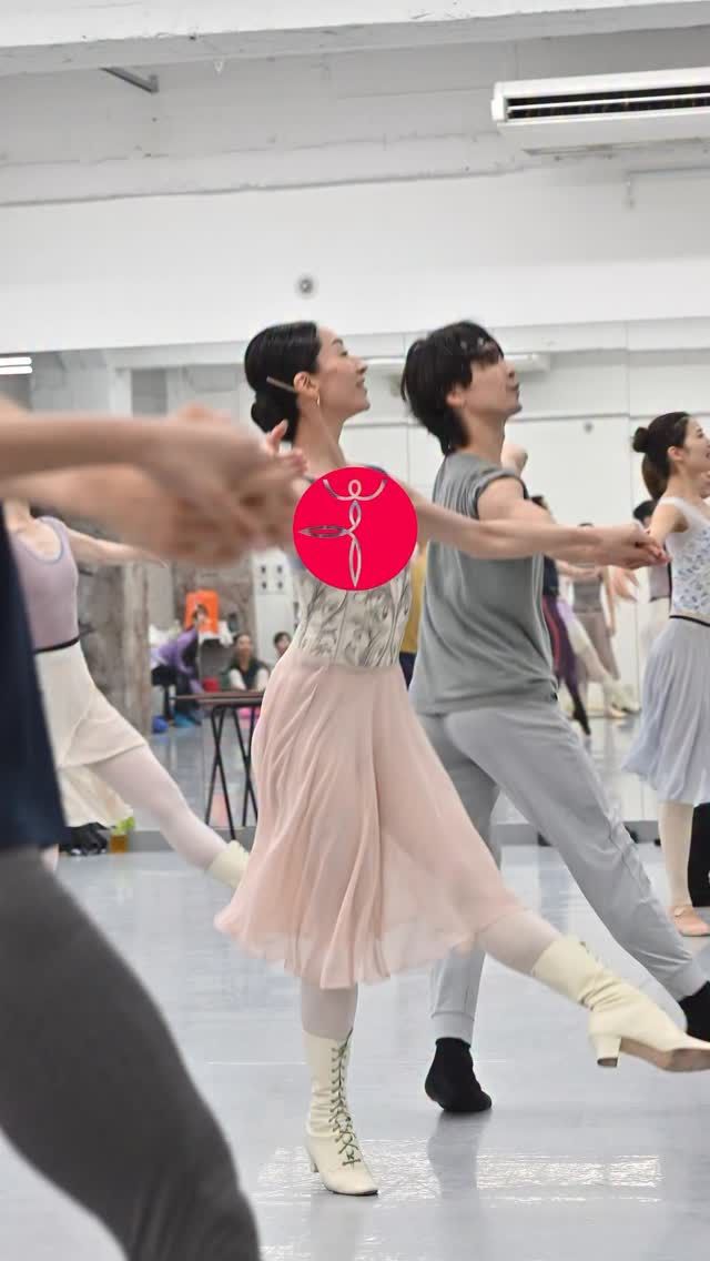 𝑹𝒆𝒉𝒆𝒂𝒓𝒔𝒂𝒍✨

東京シティ・バレエ団『コッペリア』
広島県での公演まであと2日👀

皆様のご来場をお待ちしております🎀

💐主な出演
スワニルダ／清水愛恵
フランツ／吉留諒 @riyoyoshidome 

🎥撮影＆編集
岡田晃明 @okomei.ballet_official

*-*-*-*-*-*-*-*-*-*-*-*-*-*-*-*-*-*-*-*-*-*-*-*

🗓️2025年10月25日(土)
16:00開演（15:30開場）

上演時間：約2時間40分（休憩含む）

📍はつかいち文化ホール
ウッドワンさくらぴあ大ホール

※本公演は録音音源での上演となります。

💐主な出演
スワニルダ／清水愛恵
フランツ／吉留諒※
コッペリウス／青田しげる
市長夫人／安達悦子

ほか東京シティ・バレエ団

※《主役変更のお知らせ》10/14更新
フランツ役での出演を予定しておりました浅田良和は、怪我のため本役を降板することとなりました。代わりまして、吉留諒がフランツ役を務めます。
楽しみにお待ちいただいておりましたお客さまには大変申し訳ございませんが、何卒ご了承くださいますようお願い申し上げます。

※出演者や内容は変更となる場合がございます。ご了承ください。

🎫チケット※3歳以上入場可
🔹全席指定（税込）
一般
S席7,000円
A席6,000円
B席4,000円

≪要年齢確認証持参≫
ジュニアシート（3歳〜中学生3年生）※
4,000円
シニアシート（70歳以上）※
4,000円

※お取り扱いはウッドワンさくらぴあ事務室のみ。
S席またはA席より選択可。［各シート限定100席］

※公演中止の場合を除き、チケットの変更及び払い戻しはいたしません。

🔹お取り扱い
※バレエ団での取り扱いはございません。

◼︎ウッドワンさくらぴあ事務室
◼︎ウッドワンさくらぴあオンラインチケット
TEL：0829-20-0111［チケット販売］9:00〜21:00
（休館日：月曜日※月曜日が祝日の場合は翌平日）

◼︎チケットぴあ（Pコード：534‐449）
◼︎ローソンチケット（Lコード：62639）

◼︎さくらぴあ倶楽部会員発売：7月10日(木)
ポイント5％付与

***********************************

演出・振付：石井清子

芸術監督：安達悦子
演出助手：中島伸欣
指導：長谷川祐子

美術：穴吹喬
照明：清水裕樹（有限会社ハロ）
音響: 株式会社シグマコミュニケーションズ
大道具：有限会社ユニ・ワークショップ
衣裳製作：アトリエミイン 君野美恵子 蔵本典子
Costumiére チャコット株式会社
ブーツ製作: チャコット株式会社
かつら: 株式会社丸善
舞台監督：淺田光久（株式会社麻稀企画）

主催：公益財団法人東京シティ･バレエ団
　　　一般社団法人日本バレエ団連盟
共催：公益財団法人廿日市市芸術文化振興事業団
後援：広島県/廿日市市/広島県教育委員会/廿日市市教育委員会/中国放送/中国新聞社
助成：文化庁文化芸術振興費補助金(舞台芸術等総合支援事業(全国キャラバン))｜独立行政法人日本芸術文化振興会

*-*-*-*-*-*-*-*-*-*-*-*-*-*-*-*-*-*-*-*-*-*-*-*

#東京シティバレエ団 #tokyocityballet #tcb #広島県 #tokyo #japan #バレエ #ballet #balletforeveryone #コッペリア #coppelia #石井清子 #はつかいち文化ホール #ウッドワンさくらぴあ