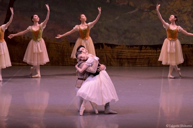 【速報🔔】ゲネプロ見学会開催のお知らせ

東京シティ・バレエ団『ジゼル』につきまして、
2月6日（金）に＜第1幕まで＞の
ゲネプロ見学会開催が決定いたしました✨

ぜひこの機会にご応募ください。

【開催概要】
日時：2026年2月6日（金）18:00〜19:00
内容：『ジゼル』ゲネプロ＜第1幕まで＞
開場・受付：17:30から ※中劇場入口にご整列ください。
座席：2階席（自由席、当日先着順）
料金：無料
出演：清水愛恵、浅田良和　ほか

指揮：井田勝大
演奏：東京シティ・フィルハーモニック管弦楽団
会場：新国立劇場中劇場（京王新線（新宿線乗入）初台駅中央口直結）

※5歳未満入場不可
※客席での飲食・撮影厳禁

＜申込締切：2026年2月5日（木）15:00＞
※定員に達し次第終了

お申込み専用フォームよりお申し込みください。
※受付はオンラインのみ。
お電話でのご予約は承っておりません。

✍️お申し込みフォーム
https://forms.gle/8Xk9AWcBnZR6WrGd9
（ハイライトまたはプロフィール欄のリンクからご確認いただけます🔗）

*-*-*-*-*-*-*-*-*-*-*-*-*-*-*-*-*-*-*-*-*-*-*-*

🍇公演情報
東京シティ・バレエ団『ジゼル』

🗓️公演日程
2026年2月7日（土）17:00開演　
2026年2月8日（日）15:00開演
（全2回公演）

📍公演場所
新国立劇場中劇場

*-*-*-*-*-*-*-*-*-*-*-*-*-*-*-*-*-*-*-*-*-*-*-*

#都フェス #都民音楽フェスティバル #Tokyo_Performing_Music_Festival
#東京シティバレエ団 #tokyocityballet